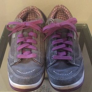 Simple Skater Shoes, 9.5